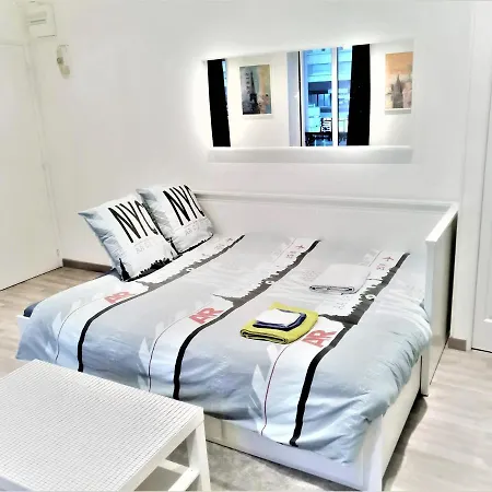 Appartement Proche Centre Ville, Gare Et Autoroute Melun Extérieur photo