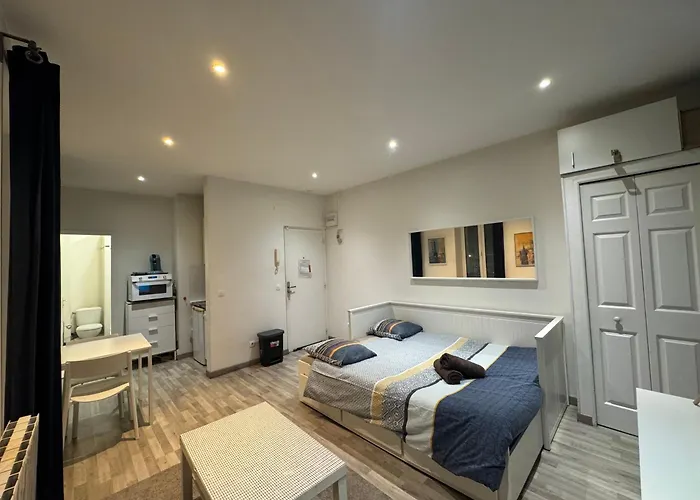 Appartement Proche Centre Ville, Gare Et Autoroute