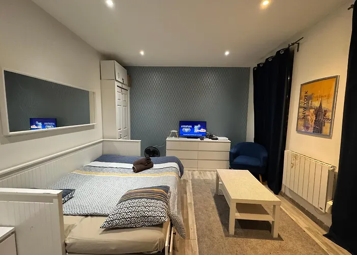 Appartement Proche Centre Ville, Gare Et Autoroute