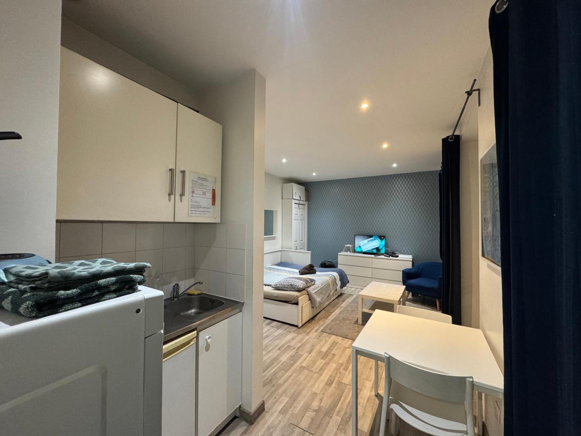 Proche Centre Ville, Gare Et Autoroute Appartement *